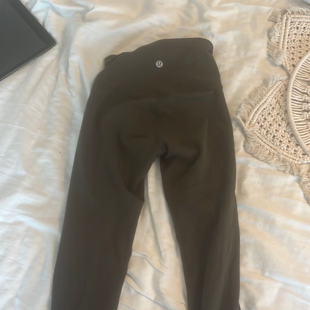 Lululemon army green leggings